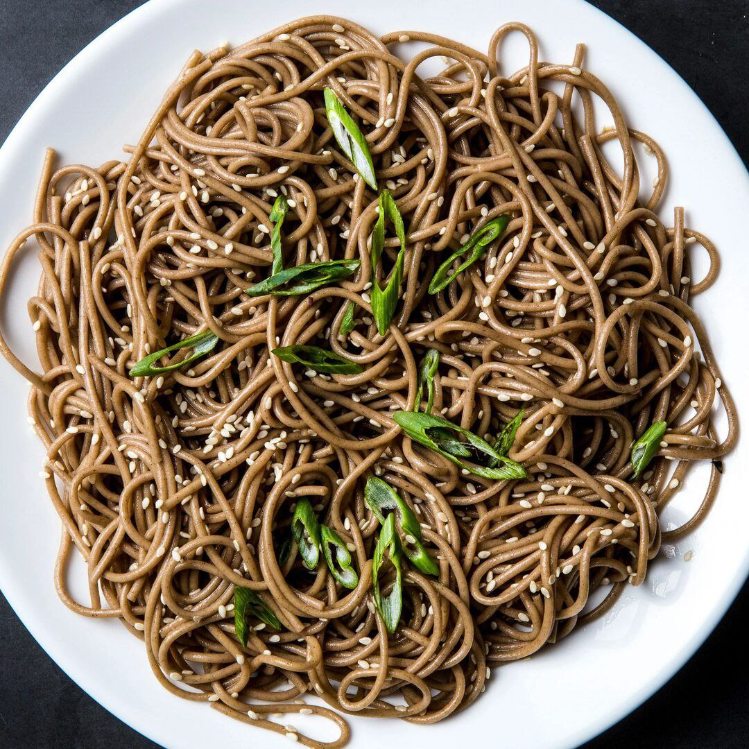 Японская лапша soba. Лапша гречневая/ Buckwheat soba Noodles. Японская гречневая лапша соба. Soba Noodles Япония.